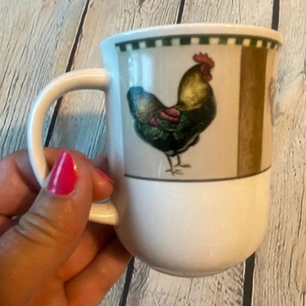 Oneida Casual Setting On the Farm Mug Roosters